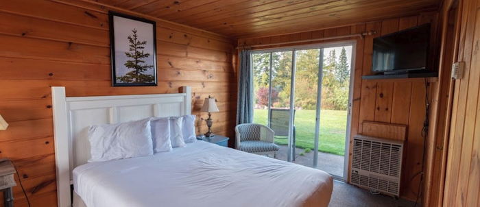 Bella Vista Motel - Web Listing (newer photo)